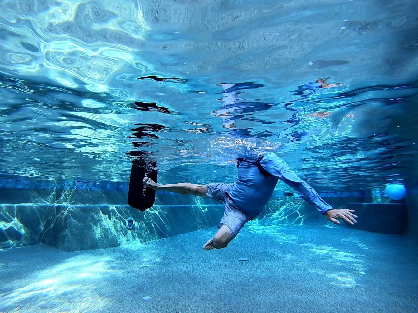 AquaBLAST 25 Liter V1 Pool Fitness Bags - AquaBlastFit